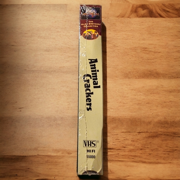 ๐๏ธ The Adventures of Rocky and Bullwinkle: Canadian Gothic VHS Movie - Picture 3 of 3